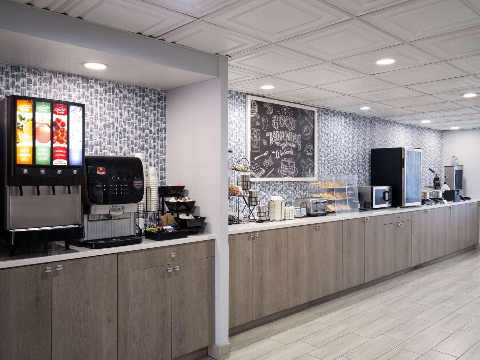 Americinn By Wyndham Woodstock Il Eksteriør billede