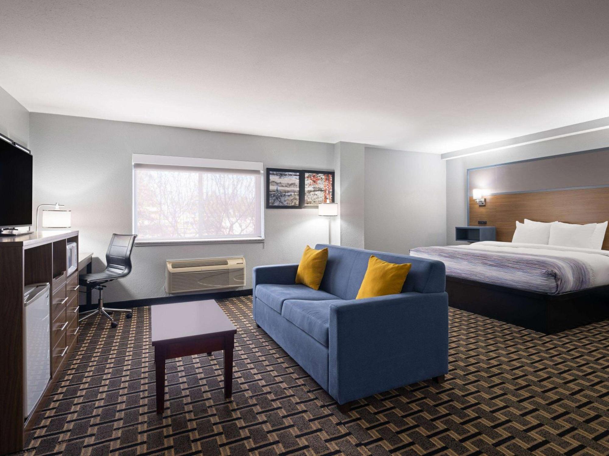 Americinn By Wyndham Woodstock Il Eksteriør billede