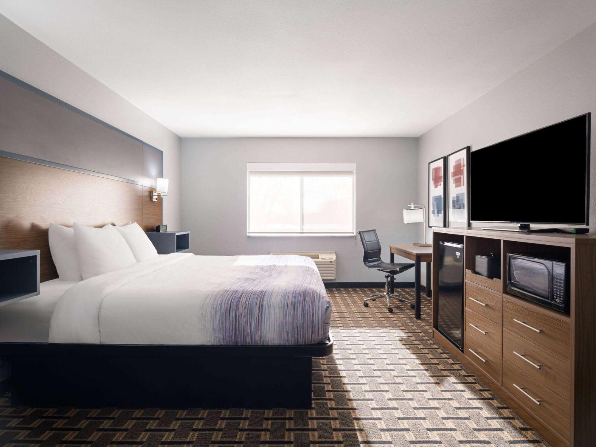 Americinn By Wyndham Woodstock Il Eksteriør billede