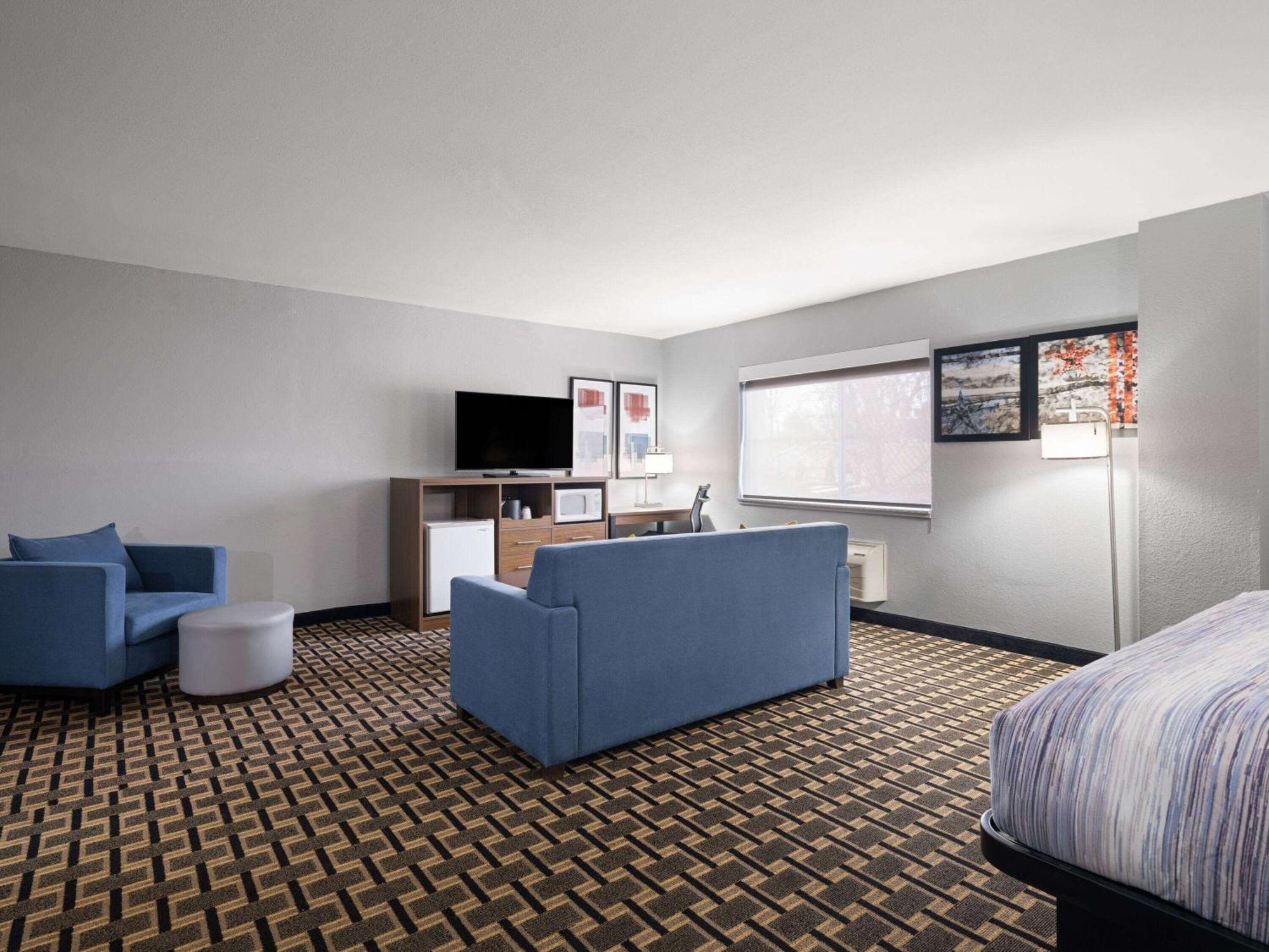 Americinn By Wyndham Woodstock Il Eksteriør billede