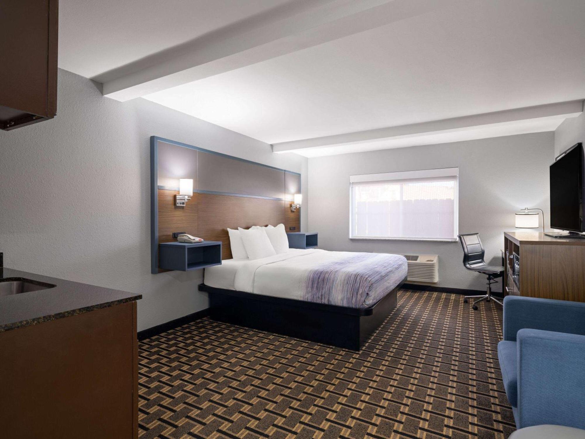 Americinn By Wyndham Woodstock Il Eksteriør billede