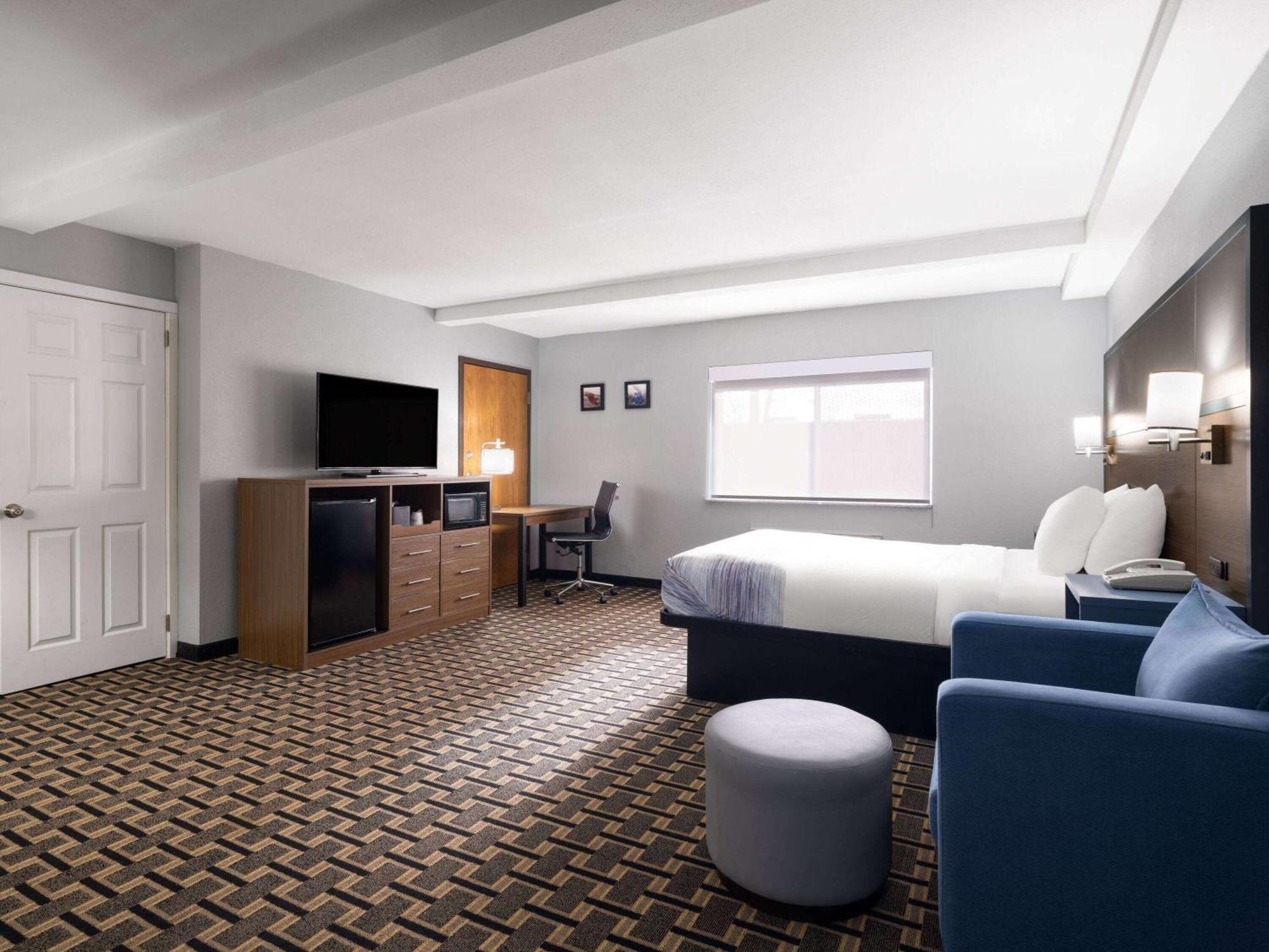 Americinn By Wyndham Woodstock Il Eksteriør billede